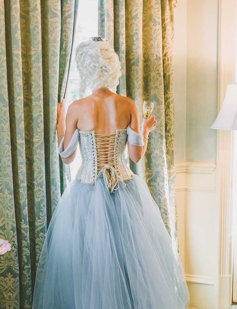Marie Antoinette Goes To The Chanler At Cliff Walk - Champagne